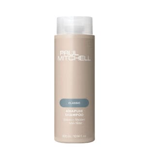 Monikäyttöinen shampoo, joka puhdistaa hiukset perusteellisesti ja kosteuttaa samalla