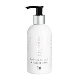 Hajusteeton rakennepaikkaava shampoo